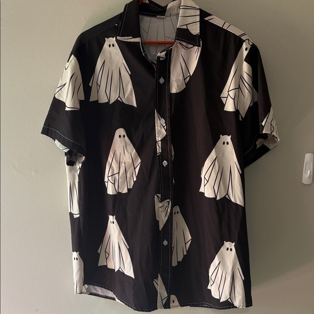 Black Ghost Print Men's Shirt Size Medium